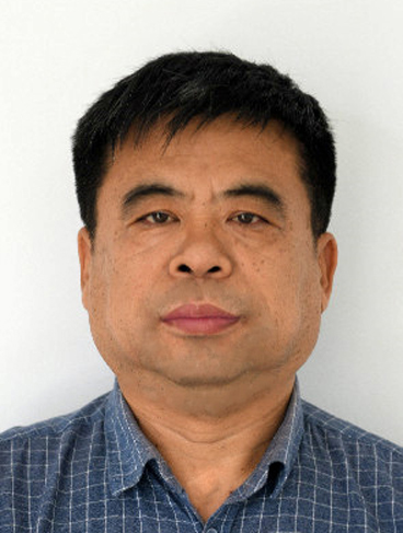 馮文利（方達康集團總經理，中國散裝水泥推廣發展協會專家組成員，中國建材院綠色推廣中心教授，方達康砂漿技術研究院院長）